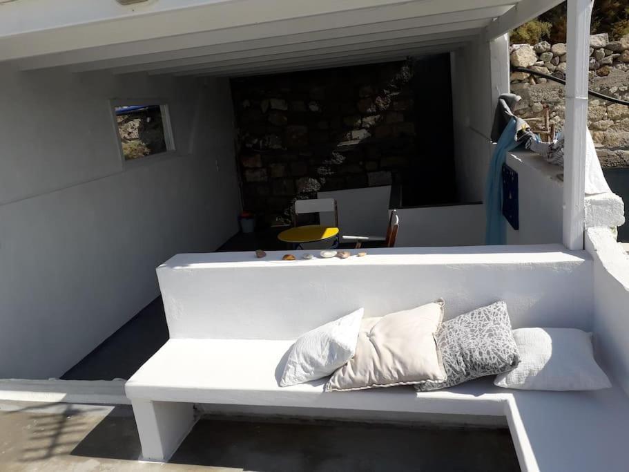 The Yellow Boat House Klima  Exterior photo