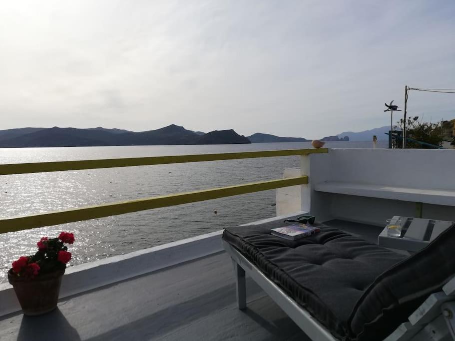 The Yellow Boat House Klima  Exterior photo